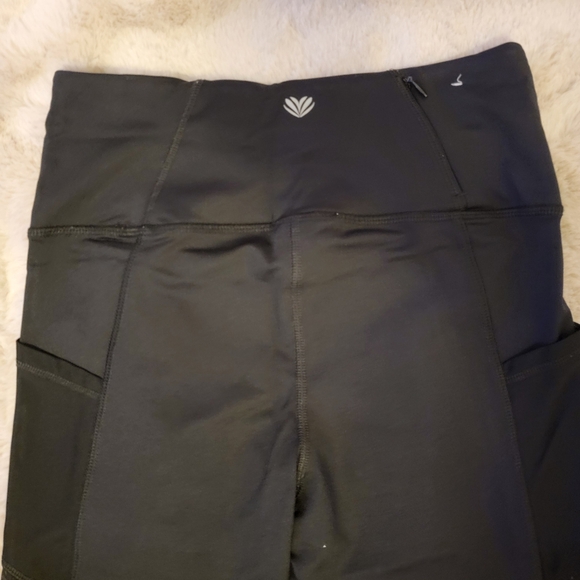 STYLE ME Bundle activewear size small - Picture 8 of 8